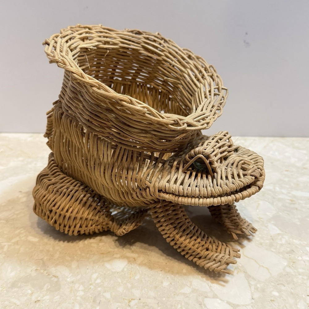 Wicker Frog Toad Shaped Planter Basket Rattan Amber Eyes Vintage Figural Boho